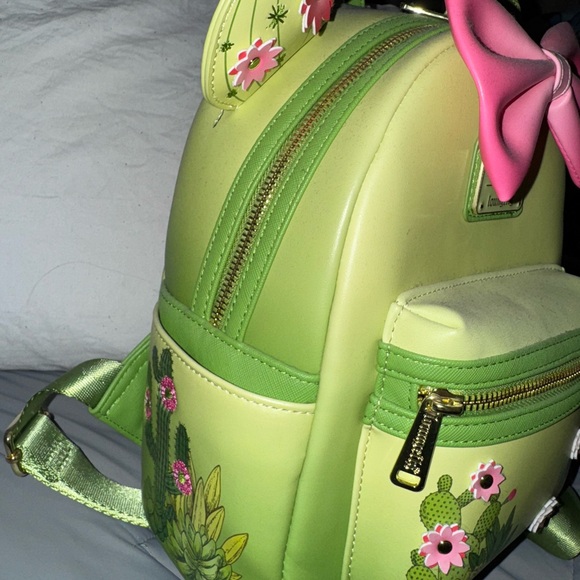 Sold - Picture 4 of 8